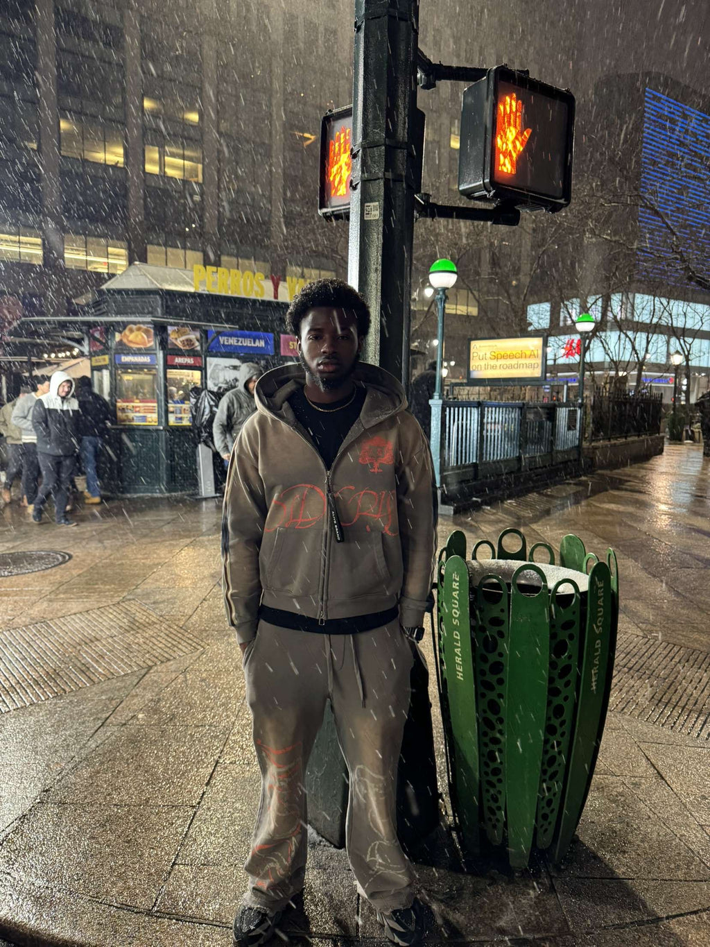 Old Crisis Alive Sweatpants